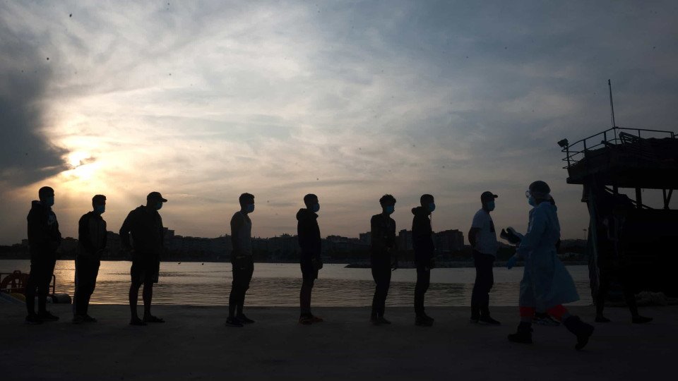 One Hundred Migrants Rescued in the Mediterranean Today. Half Children And Women