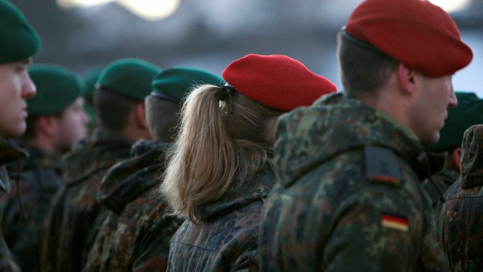 German Military Suspends Meeting Platform After Security Failures
