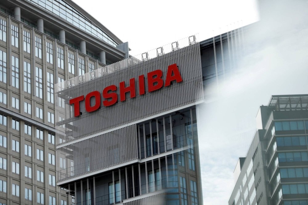 Toshiba to Lay Off 4,000 Workers to Cut Costs