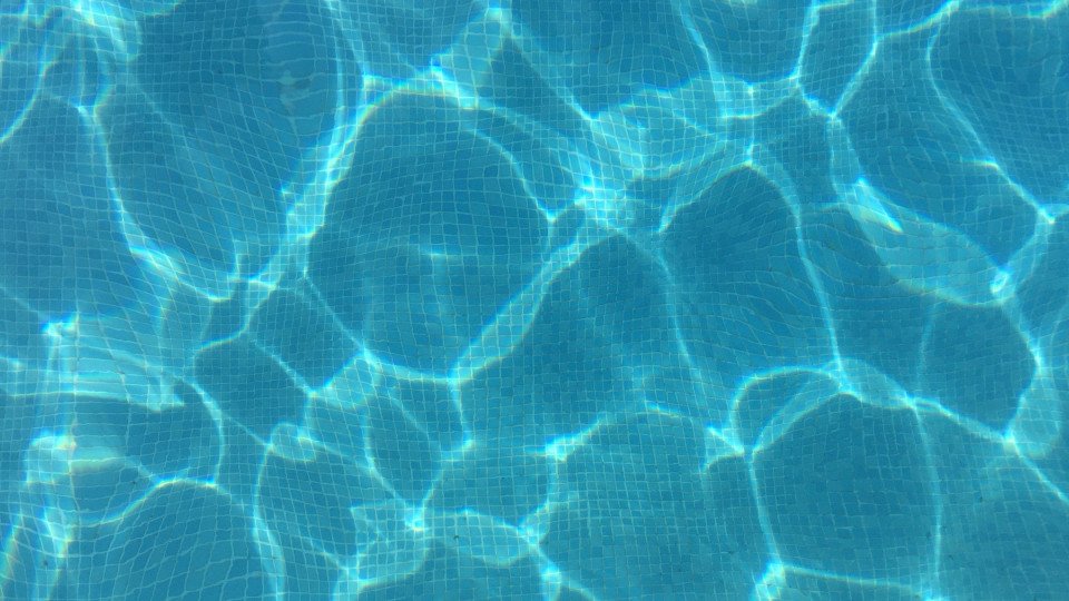 Family Hospitalized After Chlorine Reaction In USA