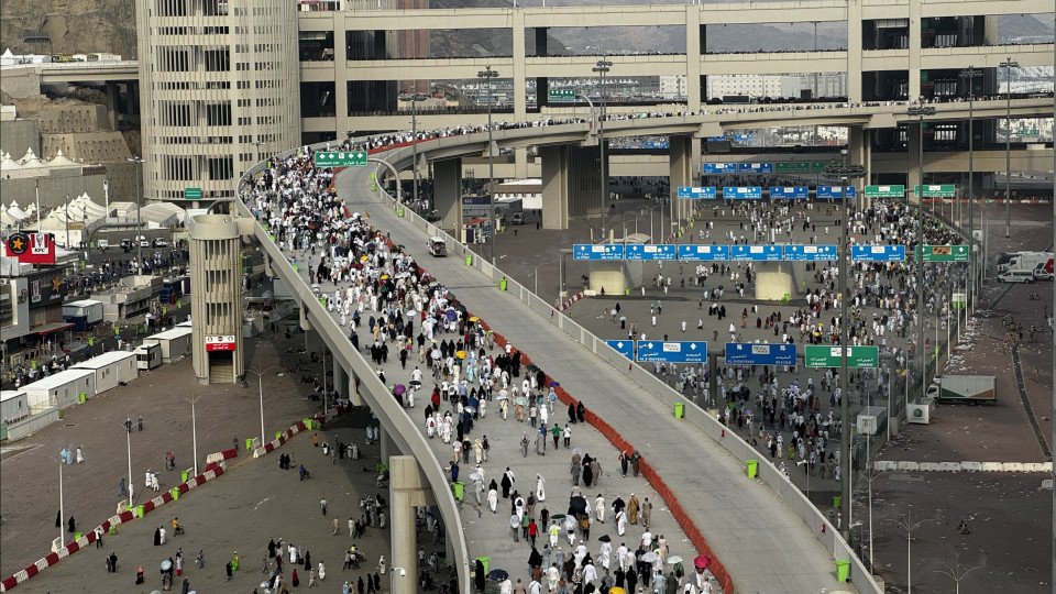 Egypt Suspends Licenses of 16 Tour Operators Following Deaths in Mecca