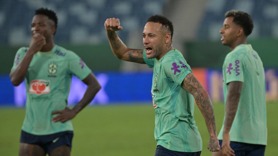 Neymar Chooses The Ugliest Player He's Ever Played With: "With All Due Respect..."