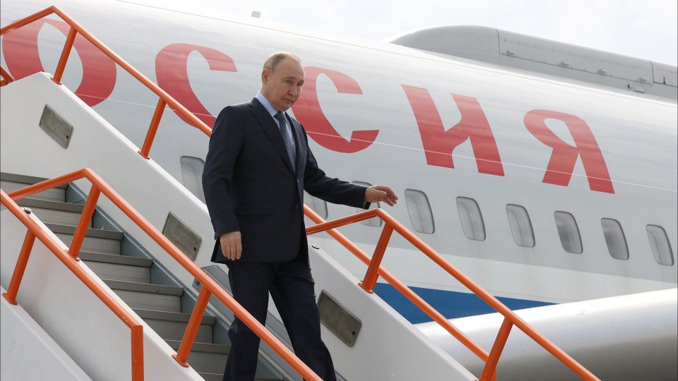 Putin Arrives in North Korea on 1st State Visit Since 2000