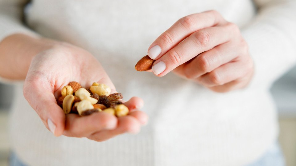 If You Want to Lose Weight, Always Have This Dried Fruit on Hand