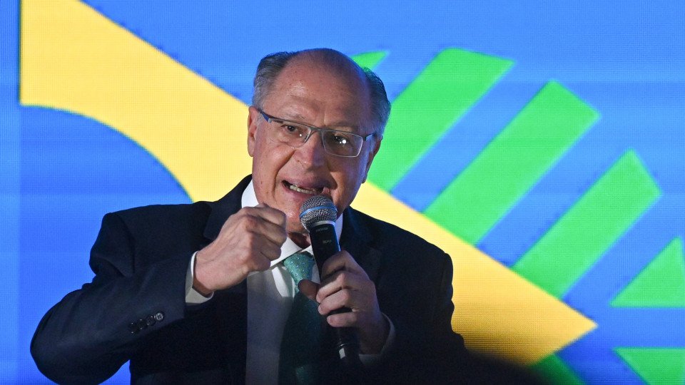 Brazil's Vice President Signs Seven Cooperation Agreements With China