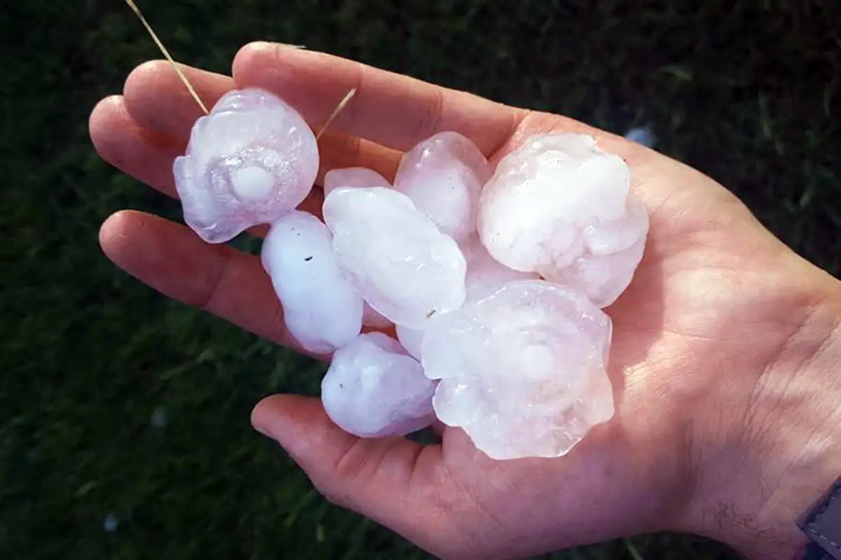 Hailstones the Size of Eggs Fall in Brazil