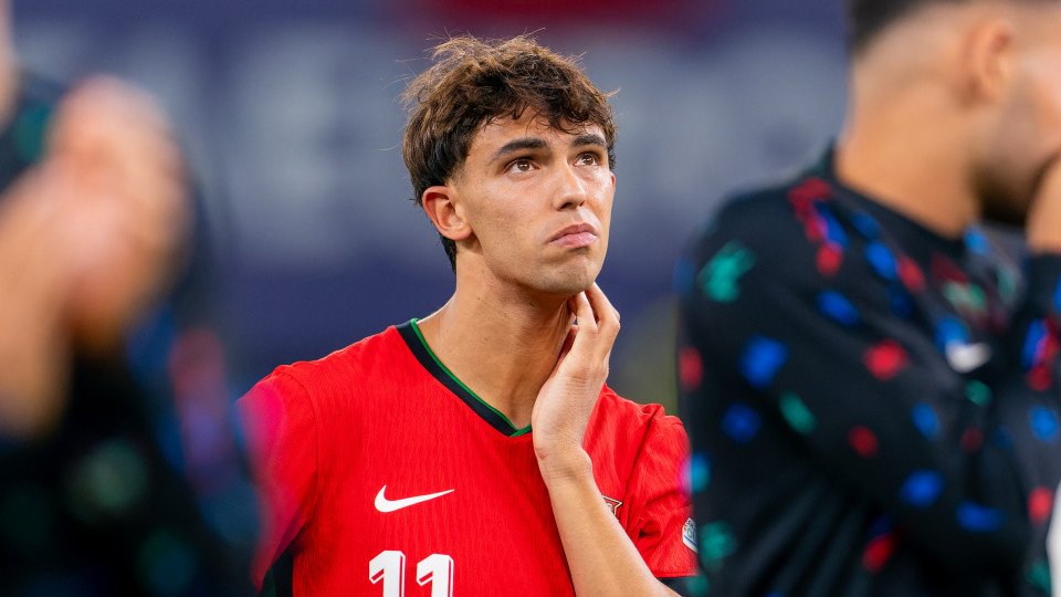 From Criticism to Support, João Félix Goes Through a Difficult Phase