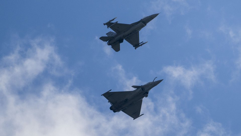 Russian Company Offers Rewards to Those Who Shoot Down F-16 Fighters in Ukraine