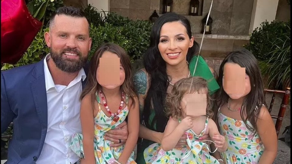 Father Leaves Daughter to Sleep in Car and Goes to Play Playstation. The Girl Died