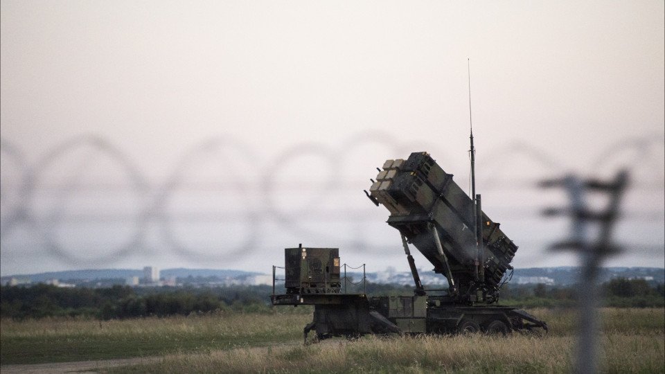 Poland Signs Contract To Strengthen Air Defence Against Russia