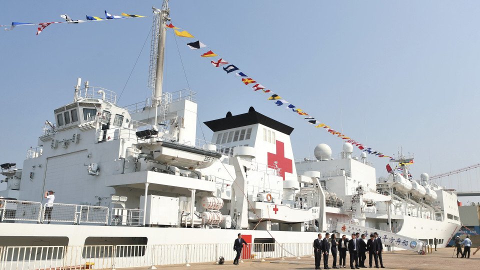 Mozambicans and Chinese Exchange Experiences on Hospital Ship