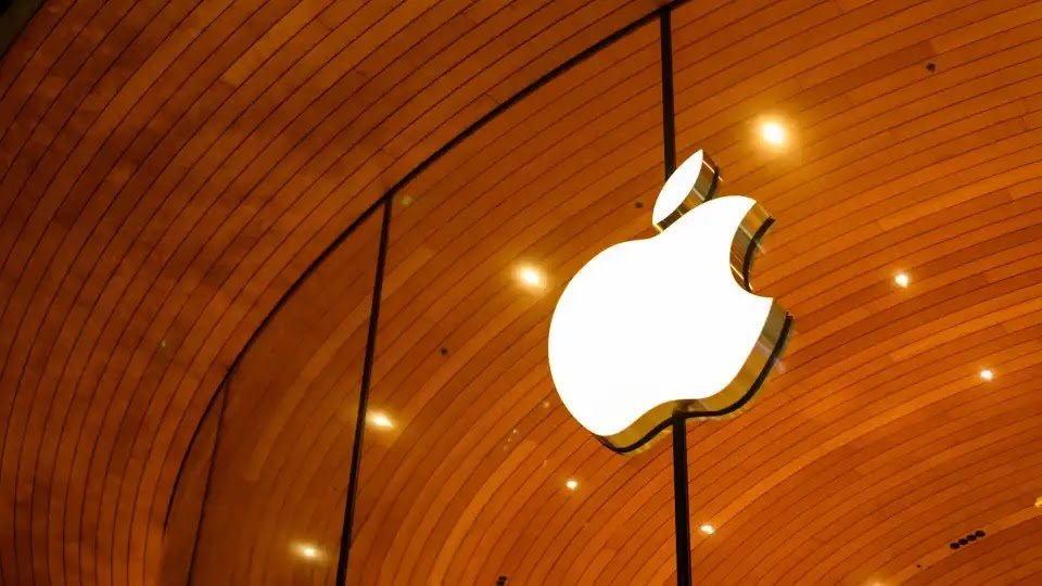 Apple May Have to Refund Money to Spotify and YouTube Users