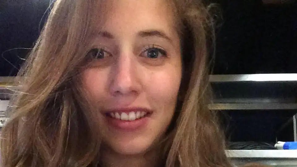 Statuette Falls From Building and Fatally Hits Tourist Visiting Naples