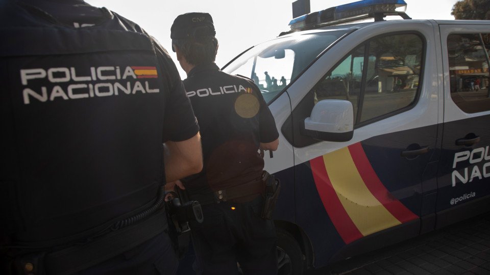 Five Spanish Policemen Arrested on Suspicion of Drug Trafficking
