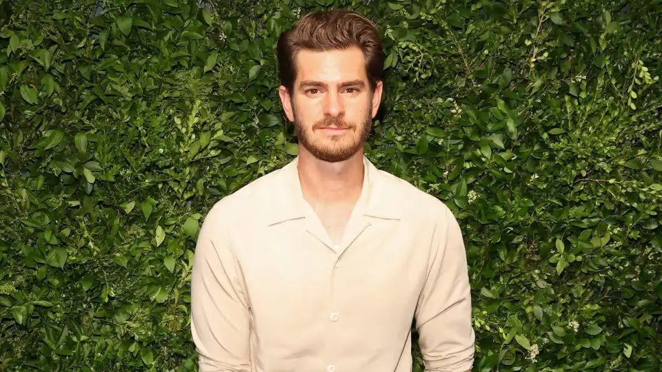 Andrew Garfield Is Single. Kate Tomas Confirms Separation