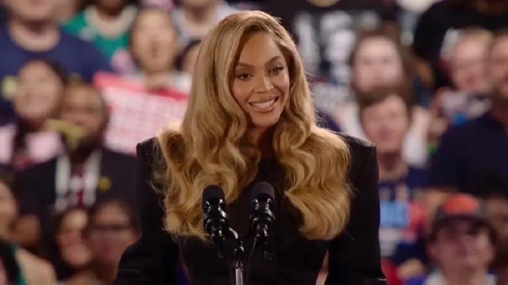 Beyoncé Attends Kamala Harris’ Rally