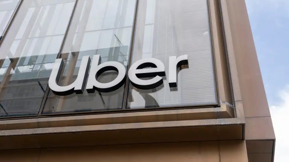 Couple Injured in Accident Can't Sue Uber Because They Had Uber Eats