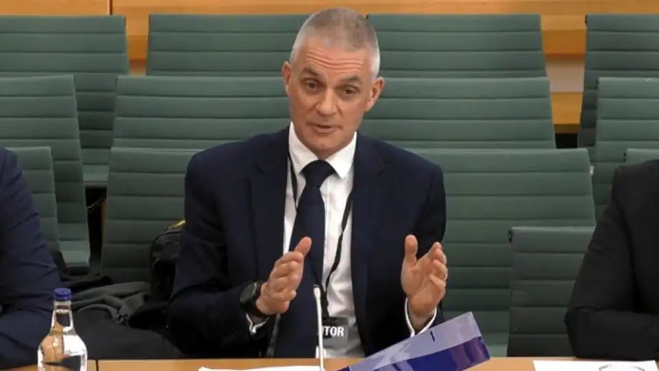 China and Russia ‘Gaining’ from Budget Cuts – BBC