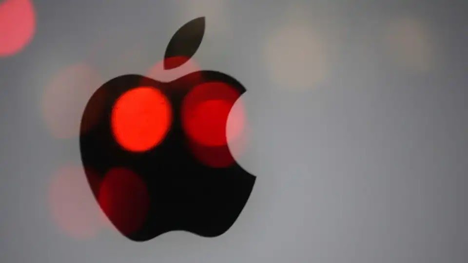 Cybersecurity. Apple May Pay Hackers Up to $1 Million