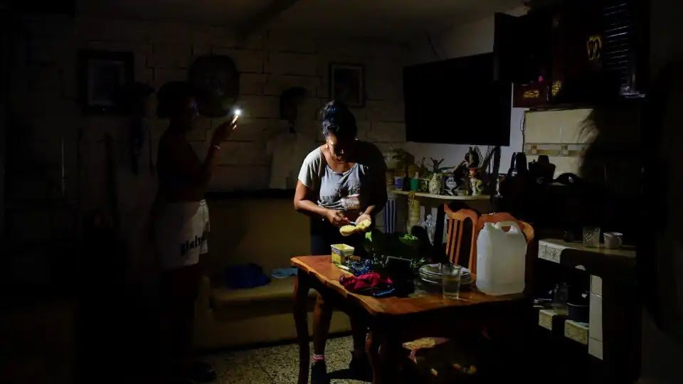 Cuba Suffers Total Blackout After Power Plant Breakdown