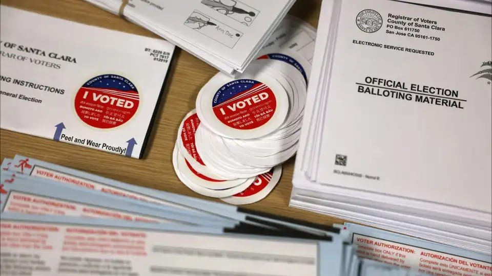 Misinformation, False Images And Insults Mark Campaign In US