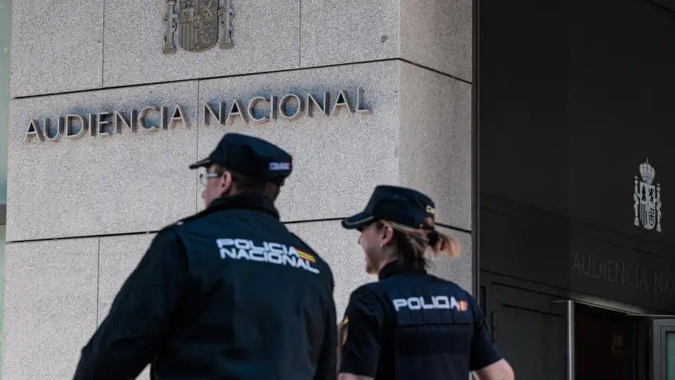 Arrested For Raping 15-Year-Old Ex-Girlfriend In Madrid. Teacher Warned