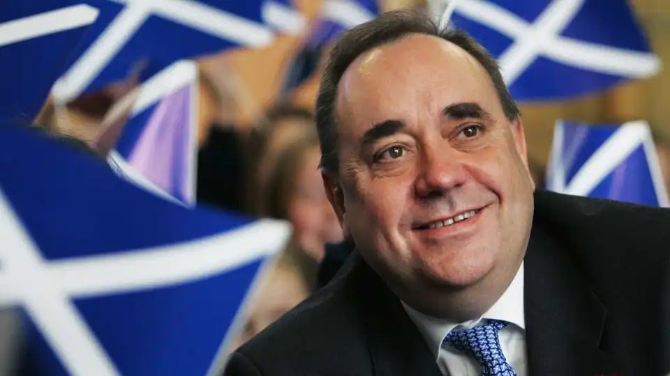 Ex-Scottish PM Had A Heart Attack While Trying To Open A Bottle Of Ketchup