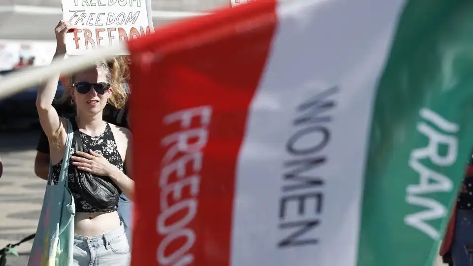 Iran Tightens Law Against Women Who Refuse to Wear Islamic Veil