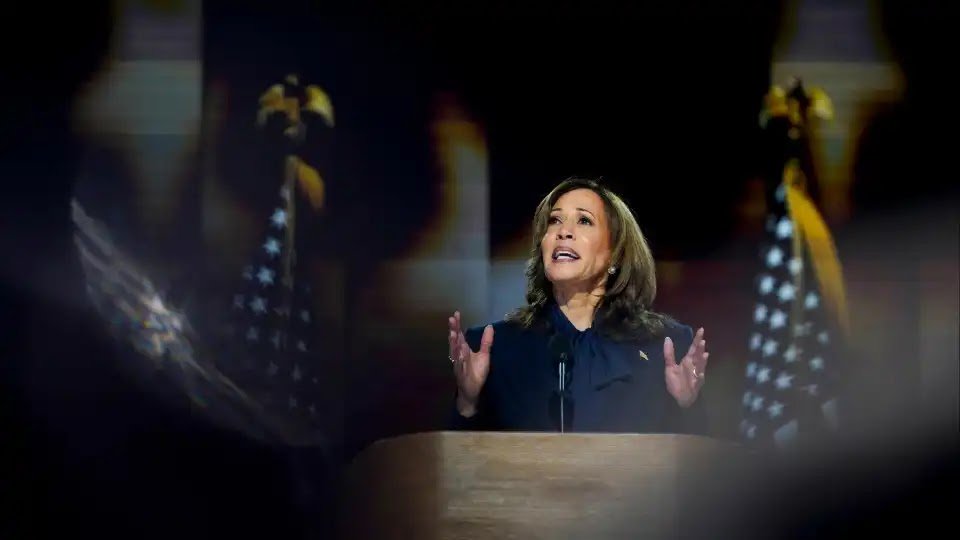 Kamala Harris Campaigns With The Obamas In Georgia And Michigan