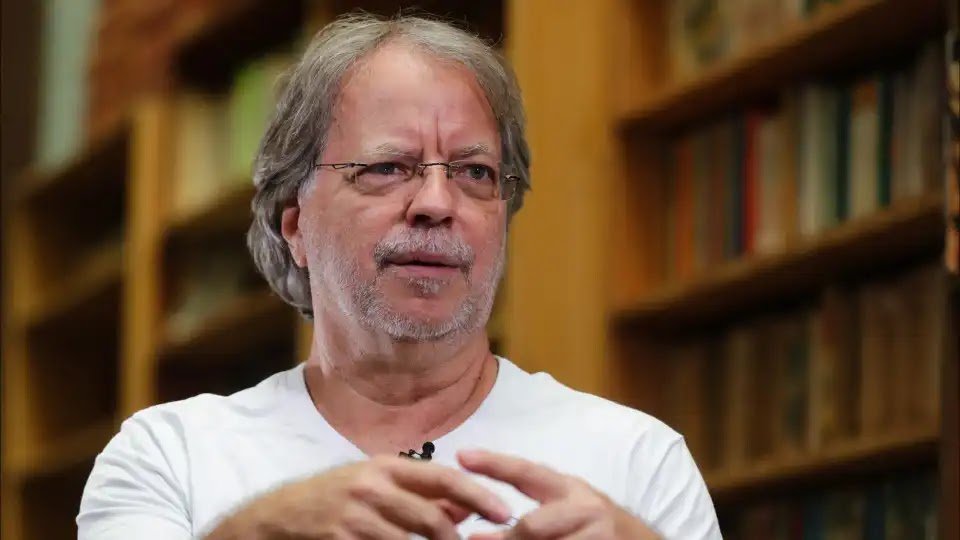 Mia Couto Calls for New Government “With the Best” and “One Law”