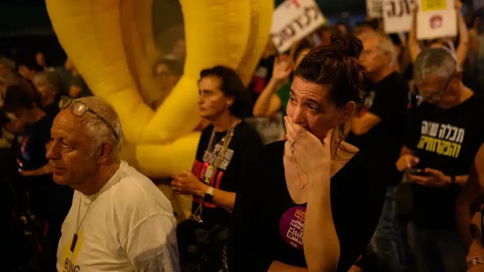 Warning Sirens in Tel Aviv After Hamas Fires 4 Rockets