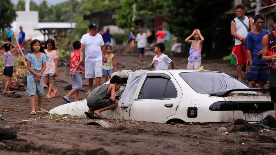 One Dead and Seven Missing Due to Philippine Storm Trami