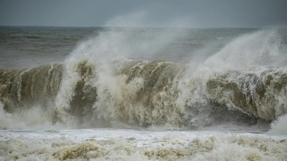 Philippines Pulls Out Thousands of People Ahead of Typhoon Toraji’s Arrival