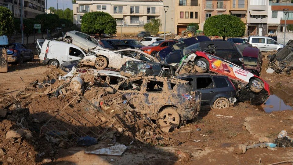 New Accounts Show 219 Dead and 93 Missing in Spain