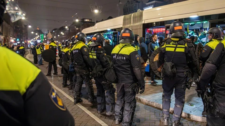 Dutch Police Investigate 45 Suspects of Violence in Amsterdam