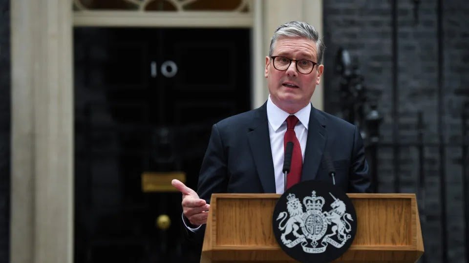 British PM Congratulates Trump on 'Historic Victory'