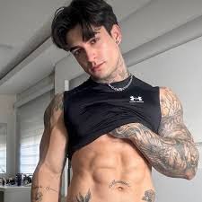 Henrique Lima Confirma Que Não É Heterossexual