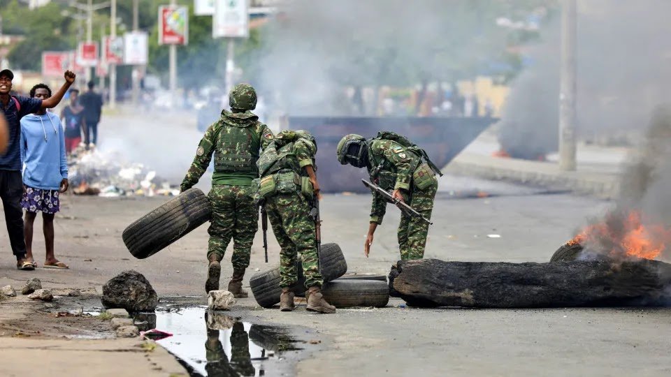 Largest Mozambican Newspaper Has Distribution Difficulties Due to Protests