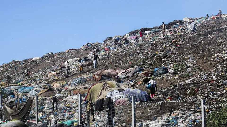 Competition Launched to Close Largest Open-Air Dump in Mozambique