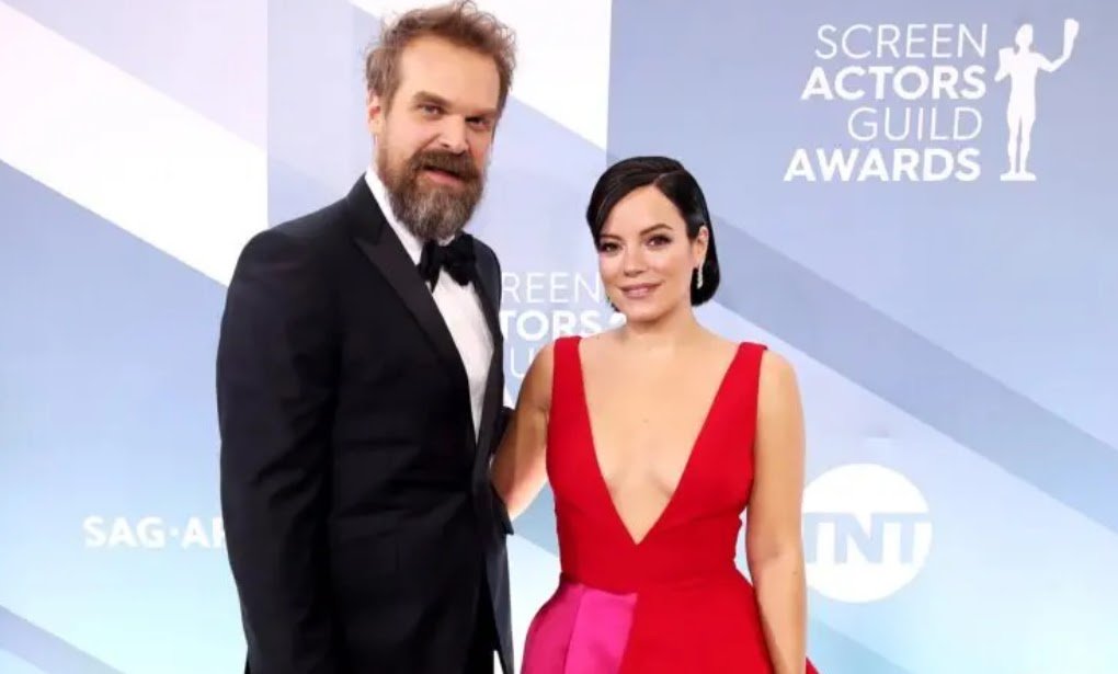 Lily Allen Ends Marriage to David Harbour After Discovering “Secret Profile” on Dating App