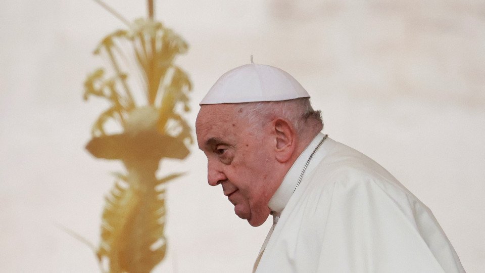 Pope Francis Falls and Injures His Forearm