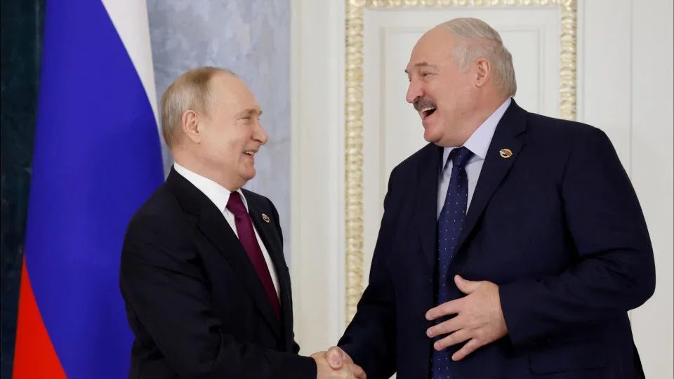 Putin Congratulates Belarusian Counterpart on 'Convincing Victory' at Polls