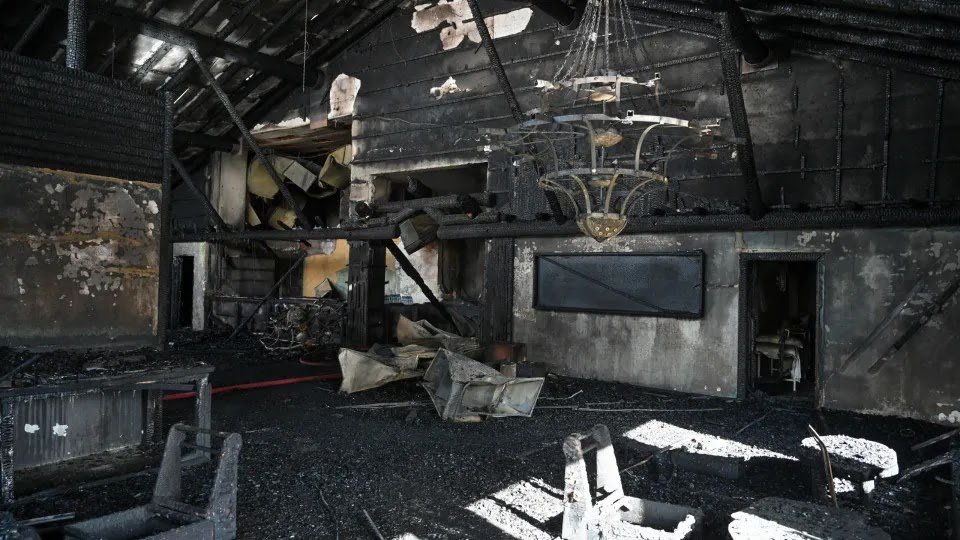 Four People Arrested After Fire Breaks Out at Ski Resort in Türkiye