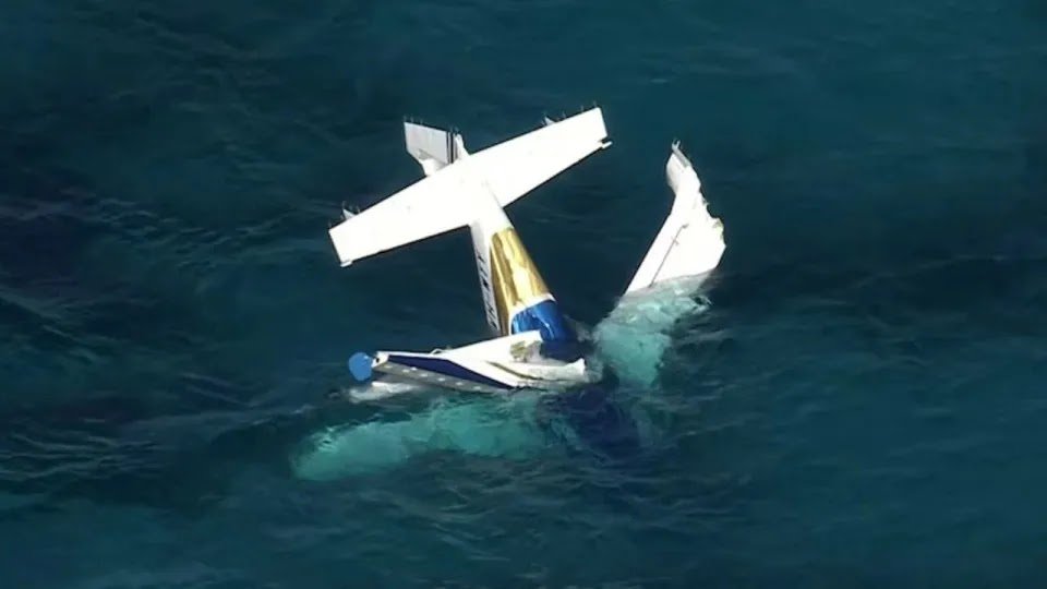 Seaplane Crash On Tourist Island Kills Three In Australia