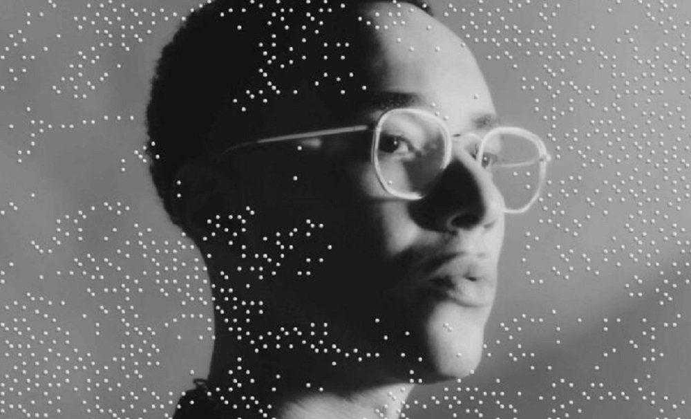 Jean Tassy Alcança 4 Milhões De Streams Com O Segundo Álbum, Acrônico, No Spotify