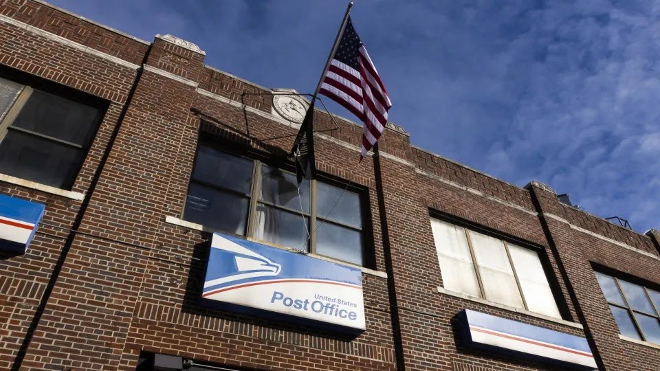 US Postal Service Stops Accepting Packages From China