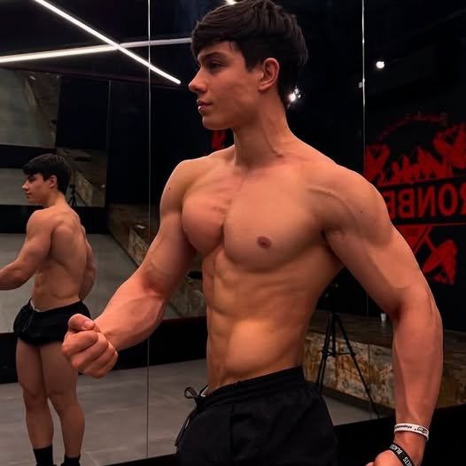 João Pancera: O Fisiculturista que Conquistou Melody - Tudo sobre o Namorado da Cantora