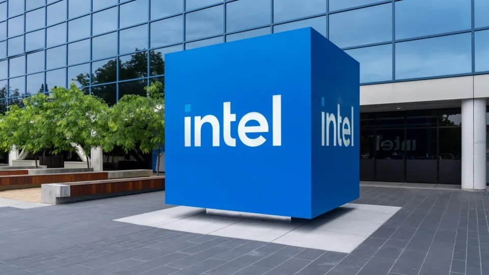 After Challenging Period, Intel Has Chosen a New CEO