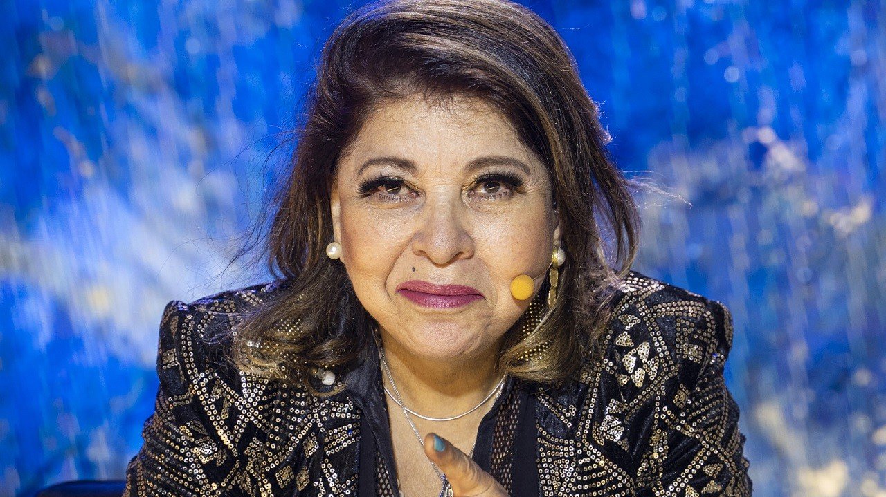 Roberta Miranda Abre o Jogo: Escondeu Sexualidade a Pedido da Mãe e Se Apaixonou pela Mesma Mulher que o Pai