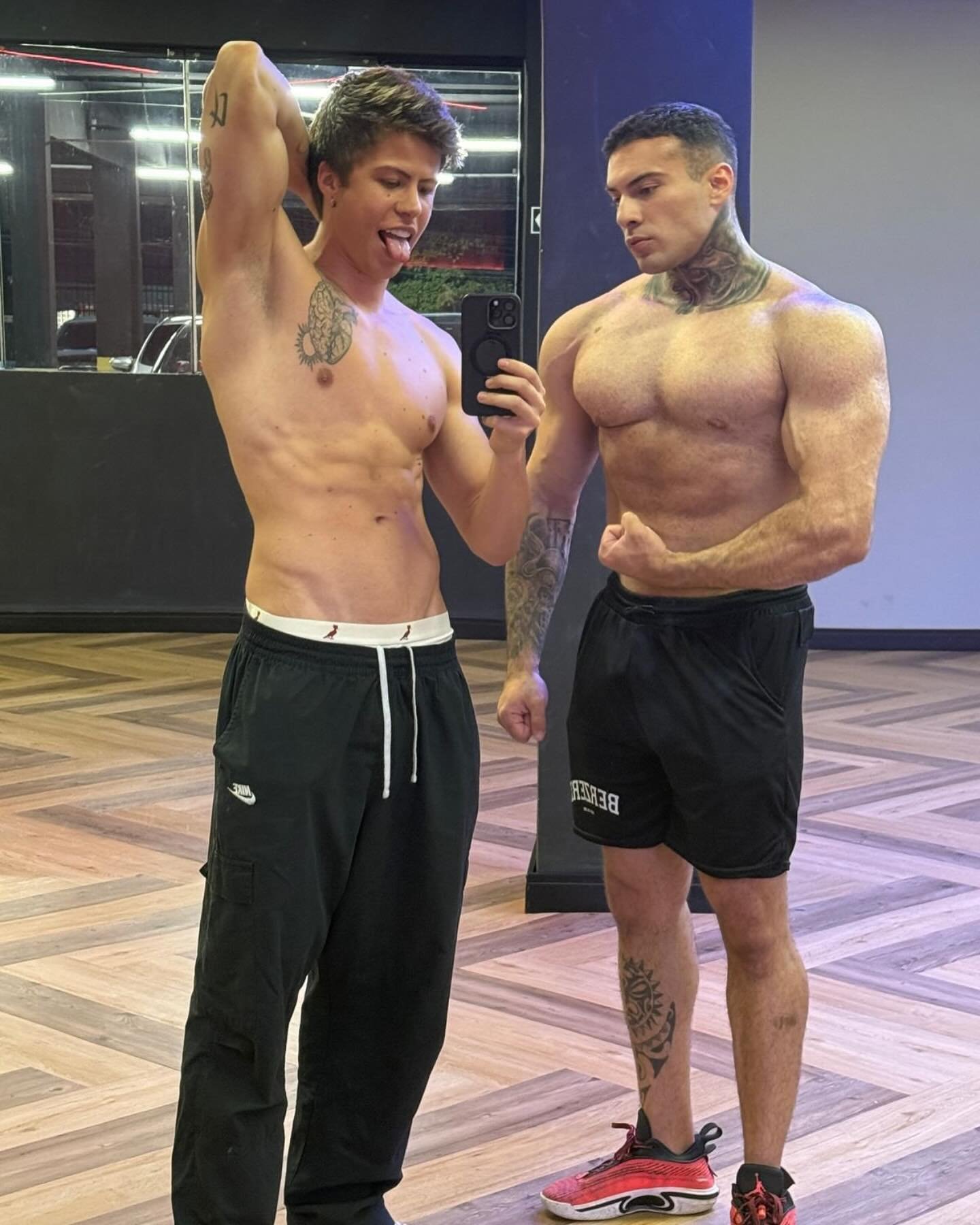 Rafa Marrtinz E Lucas Torres Exibem Versatilidade Entre Brothers